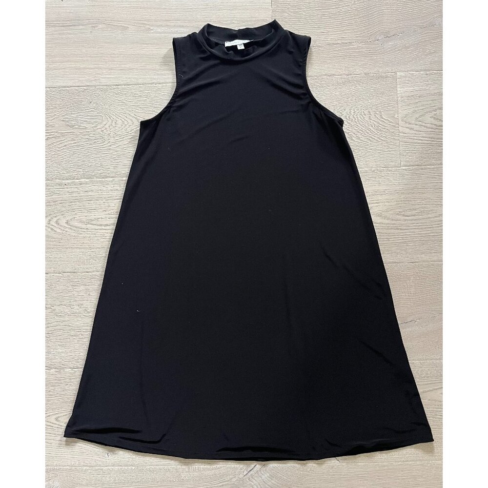 Loose Fitting Black Sleeveless Dress